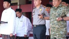 FOTO: Bupati Fauzi pada upacara peringatan Hari Santri Nasional 2026. @by_News9.id