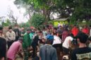 FOTO: Pemakaman Jenazah Suraji di tempat pemakaman umum Desa Lumbang. @by_News9.id