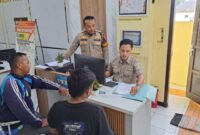 FOTO: Korban Pengroyokan membuat laporan di Polres Probolinggo. @by_News9.id