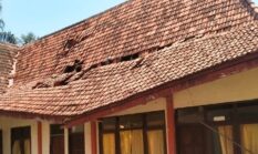Miris! Kantor Kecamatan Masalembu Sumenep Roboh